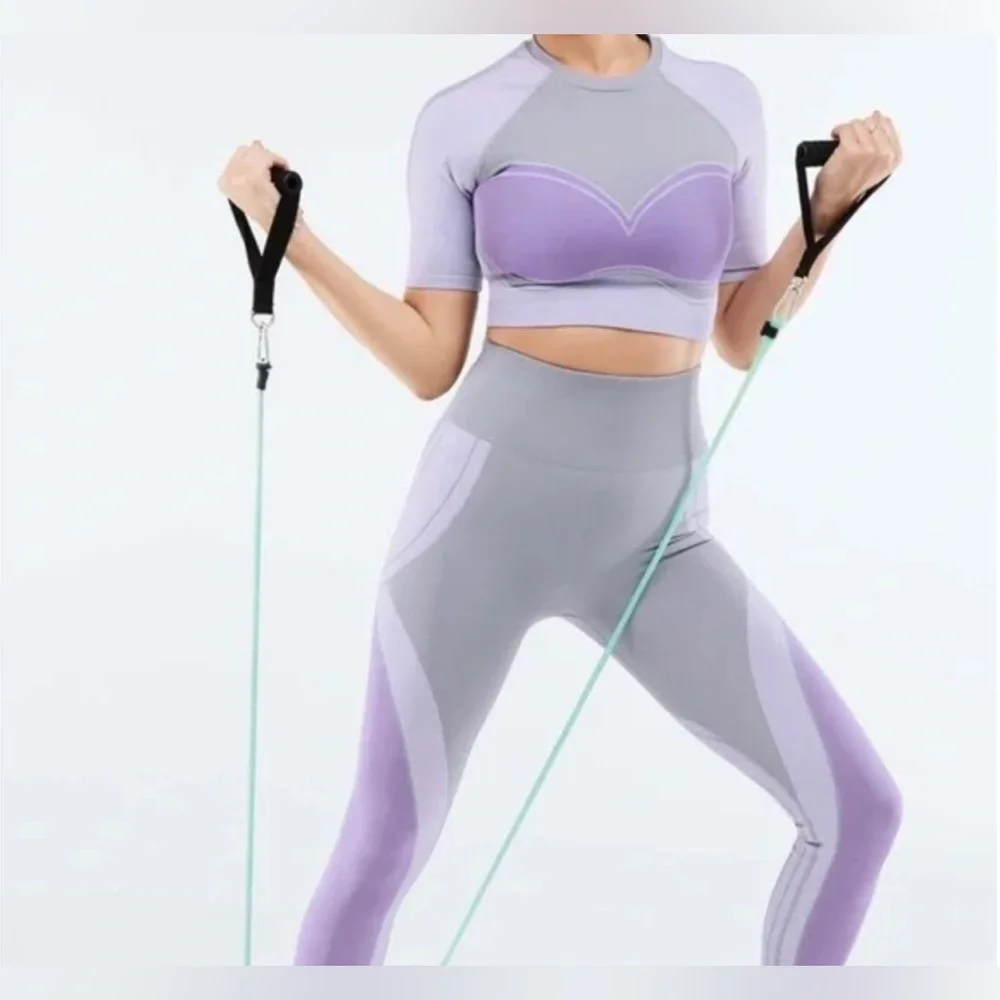 NWT Fabletics High Waisted Seamless Colorblock Purple Lilac Leggings MEDIUM - Picture 4 of 9